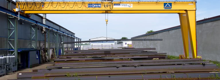 Image of Goliath and semi-portal cranes