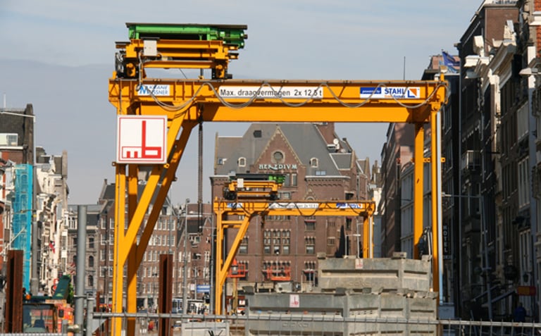 STAHL CraneSystems Hoist for Construction Application